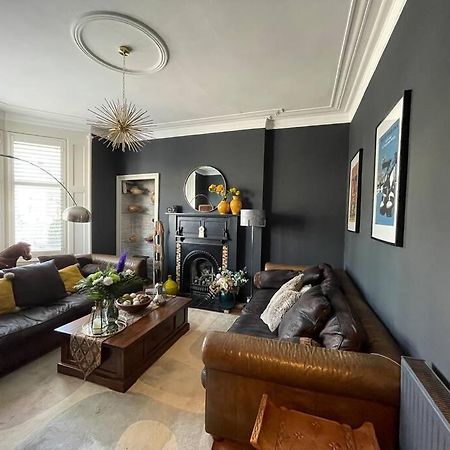 Traditional Apt Close To City Centre & Hampden Глазго Экстерьер фото